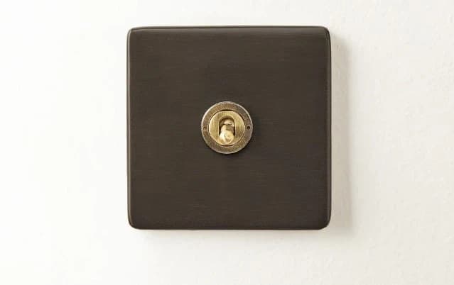 One Gang 2 way Florence toggle Switching bronze